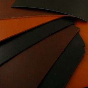 2 - 4 mm HEAVY Black Brown & Tan Leather Pieces